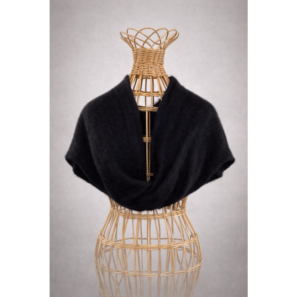 Pendleton 100% Cashmere Twisted Infinity Shoulder… - image 1